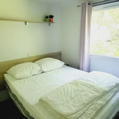 Mobil 4 6 Pers Climatise Eurolac Kamp alanı
